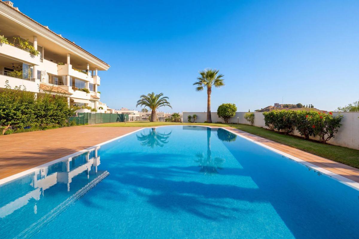 Продажа квартиры на Piso en Avenida de Cibeles, Montealto, Benalmádena, Бенальмадена
photo 1