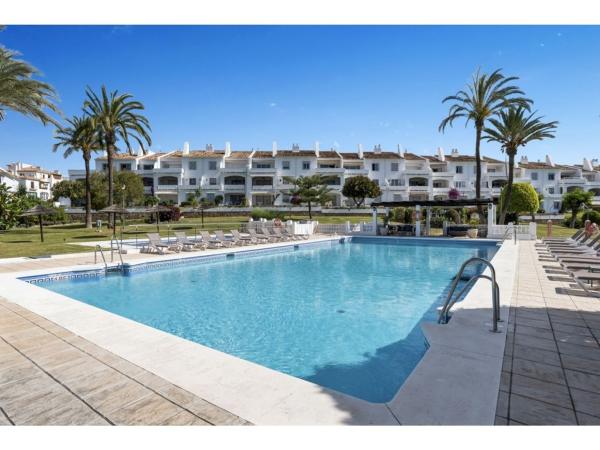 Sprzedaż mieszkania w Piso en Calle los Granados, Puerto Banús, Marbella, Marbella
photo 1