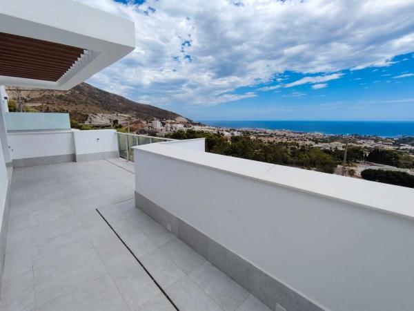 Аттик на продажу в Ático en Rancho Domingo - La Hacienda, Benalmádena, Бенальмадена thumbnail 2