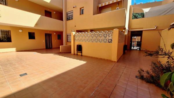 Venta de piso en Piso en Calle Jovellanos s/n, Centro, Alhaurín de la Torre, Alhaurín de la Torre
thumbnail 3