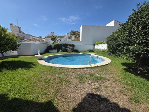Independent chalet for sale in Casa o chalet en Centro Ciudad, Fuengirola, Fuengirola
photo 1