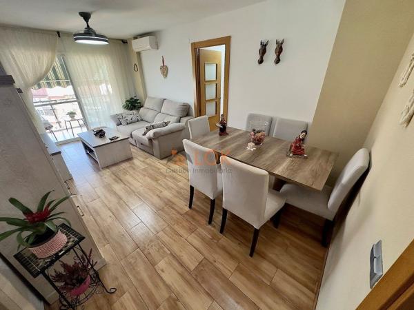 Venta de piso en Piso en Pasaje Alcalde Joaquín Alonso, Vistafranca, Málaga, Málaga
thumbnail 2