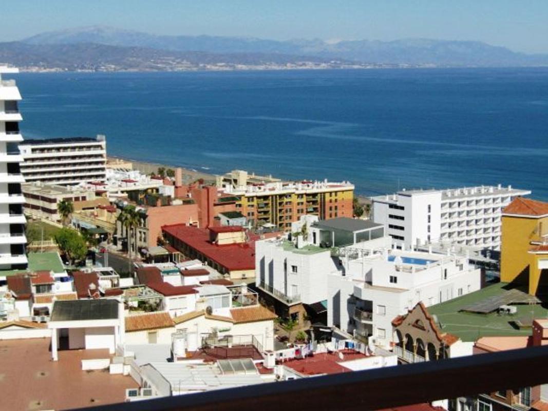 Sale of apartment in Piso en Calle Danza Invisible, 4, El Bajondillo, Torremolinos, Torremolinos
 photo 4