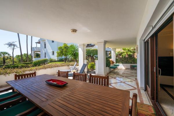 Venta de piso en Piso en Camino de Camoján s/n, Sierra Blanca, Marbella, Marbella
 photo 3