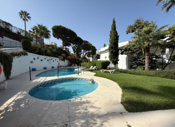 Venta de piso en Piso en Jose Orbaneja Calahonda, Sitio de Calahonda, Mijas, Mijas
 photo 1