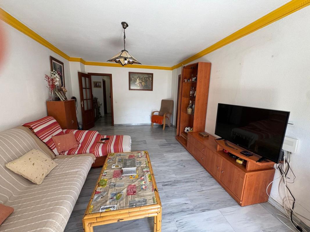 Venta de piso en Piso en Calle Huerto de los Claveles, El Molinillo - Capuchinos, Málaga, Málaga
photo 3