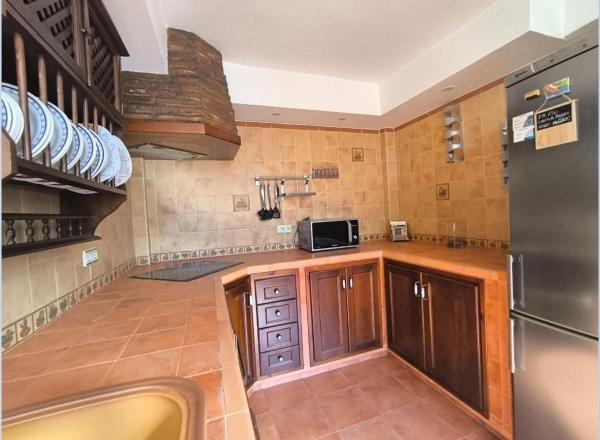 Venta de piso en Piso en Victoria Eugenia, Málaga, Málaga
thumbnail 3