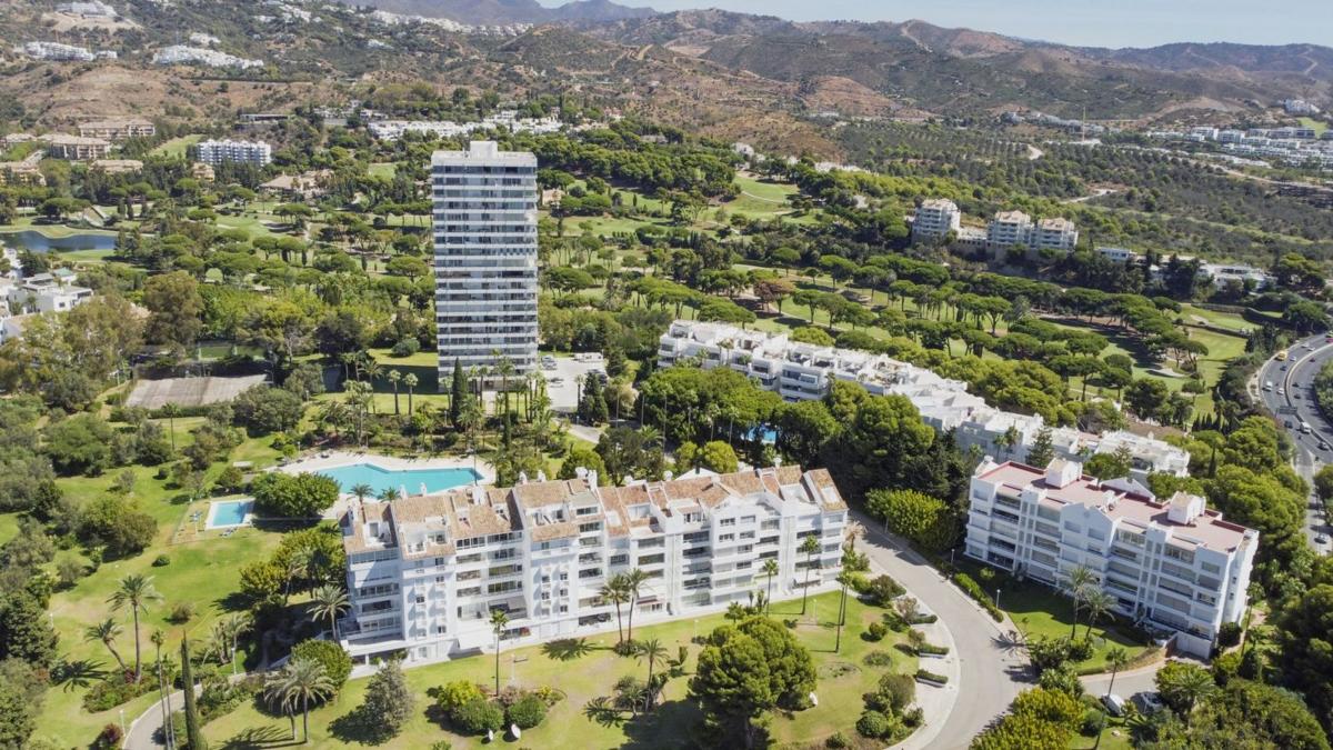 Venta de piso en Piso en Urbanizacion Torre Real Parq el Carmen, 5, Rio Real, Marbella, Marbella
photo 1
