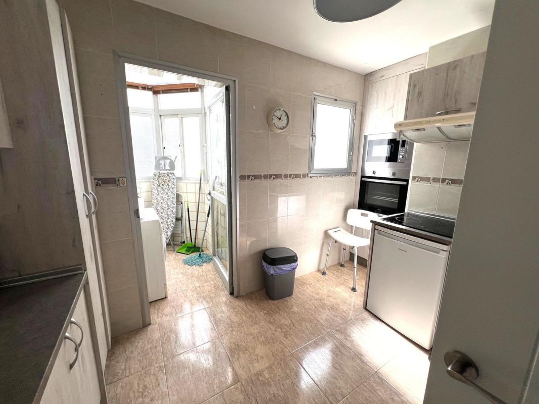 Venta de piso en Piso en Calle Martínez Catena, 7, Zona Puerto Deportivo, Fuengirola, Fuengirola
photo 2