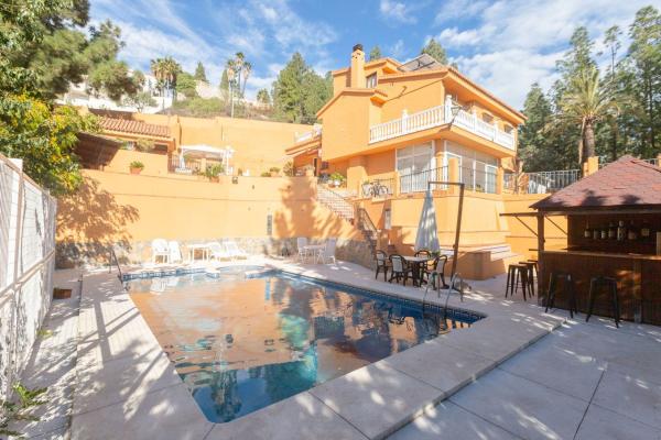 Casa o chalet independiente en El Atabal, Málaga thumbnail 2