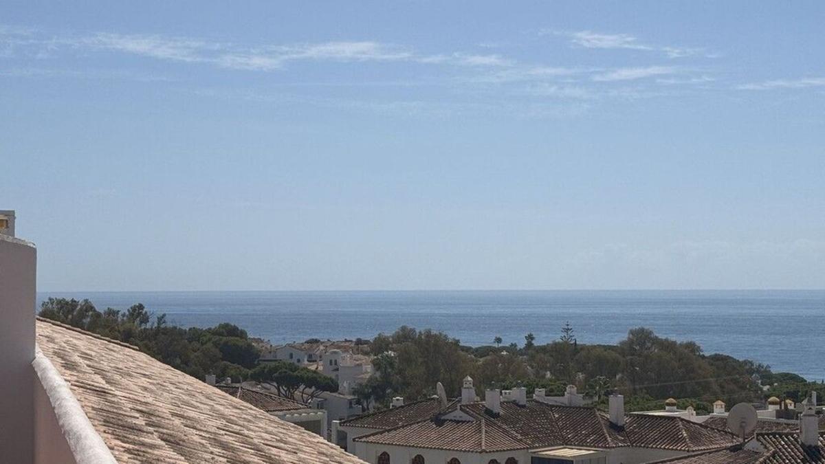 Penthouse sale in Ático en Sitio de Calahonda, Mijas, Mijas photo 2