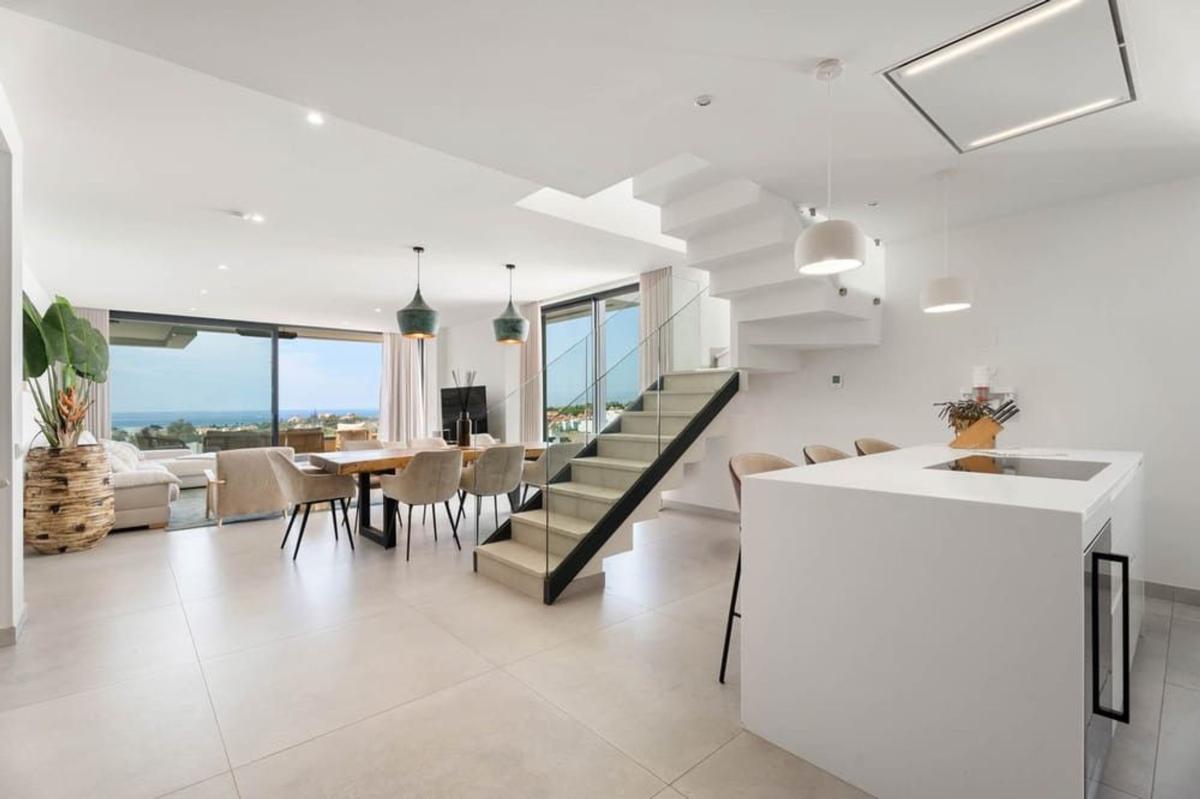 Duplex sale in Dúplex en Cabopino - Artola, Marbella, Marbella photo 3