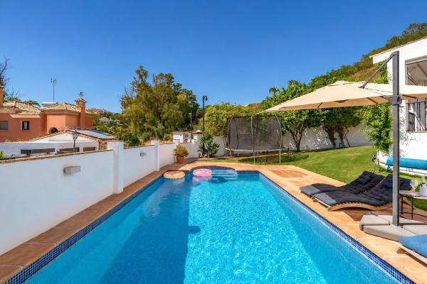 Chalet pareado en Calle Benito Pérez Galdós, 19, Las Brisas, Marbella photo 3