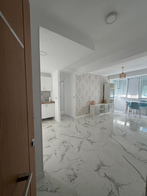 Venta de piso en Piso en Calle Río Isuela, Ayuntamiento, Torremolinos, Torremolinos
photo 3