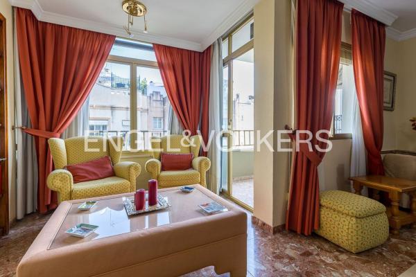 Venta de piso en Piso en Calle Ferrándiz, Conde de Ureña, Málaga, Málaga
thumbnail 3