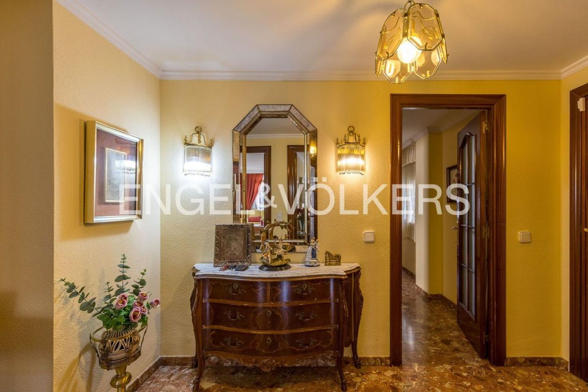 Продажа квартиры на Piso en Calle Ferrándiz, Conde de Ureña, Málaga, Малага
photo 5