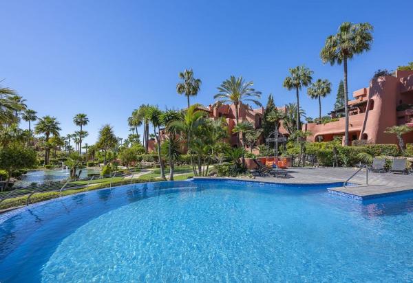 Duplex en venta en Dúplex en Torre Bermeja, Ur Costalita II Es:5 Pl:02 Pt:521 Torre Bermeja I s/n, Guadalmansa, Estepona, Estepona photo 4
