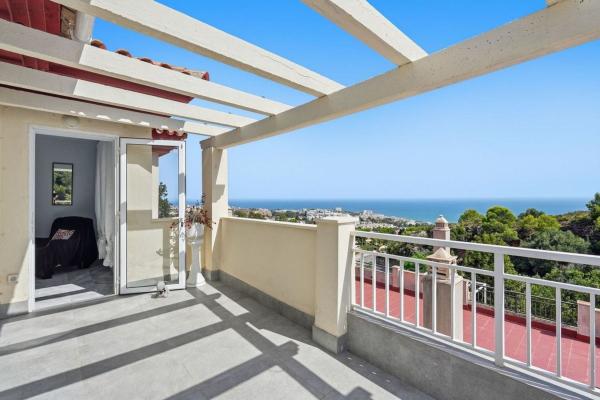 Sprzedaż mieszkania w Piso en Avenida Retamar, Los Nadales - Tio Charles, Benalmádena, Benalmádena
photo 1