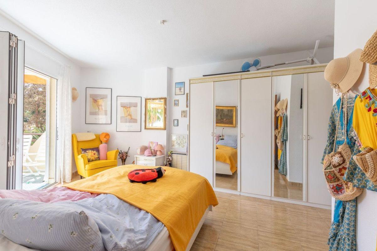 Sale of apartment in Piso en La Leala - El Saltillo, Torremolinos, Torremolinos
photo 5