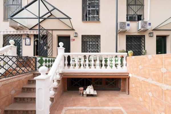 Chalet adosado en Avenida de Carlos Haya, Camino de Antequera, Málaga photo 1