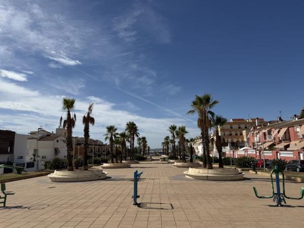 Chalet adosado en Calle Alonso de Cárdenas, Camino de Antequera, Málaga thumbnail 2