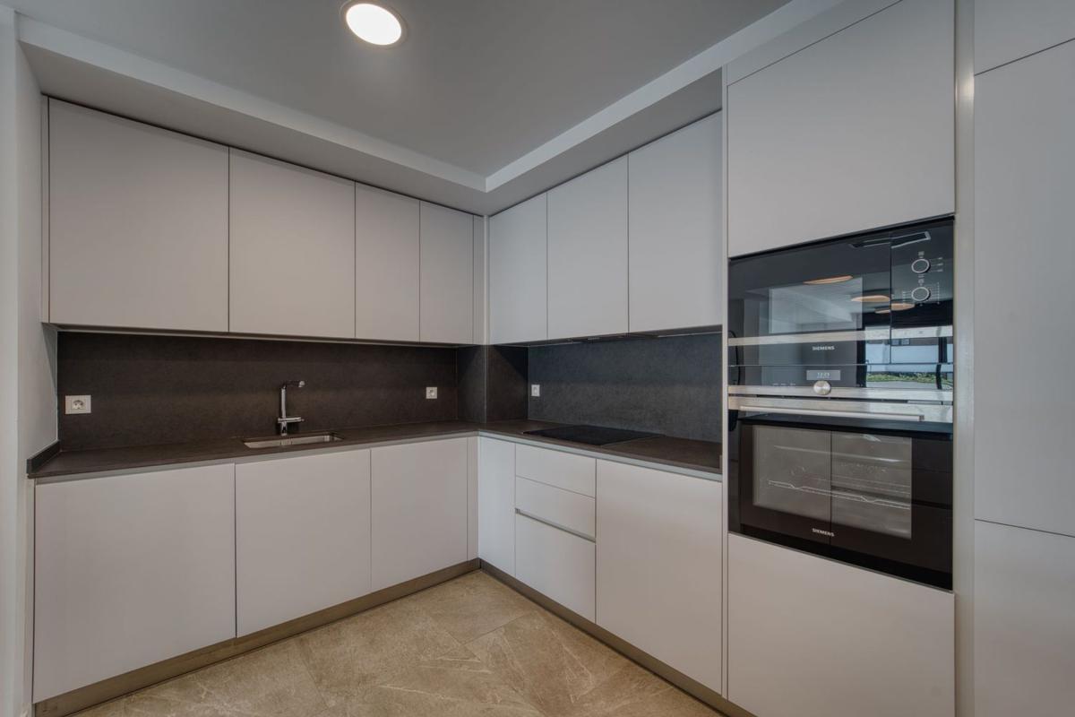 Sale of apartment in Piso en Hungria, 2, Huerta Nueva, Estepona, Estepona
 photo 2