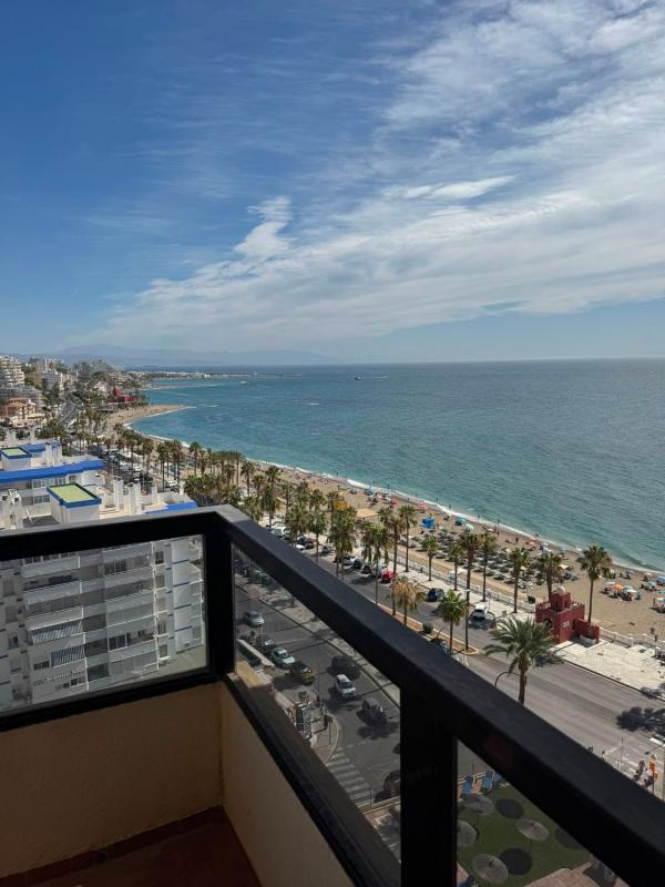 Venta de piso en Piso en Calle Torrealmádena, Cortijo Torrequebrada, Benalmádena, Benalmádena
photo 2