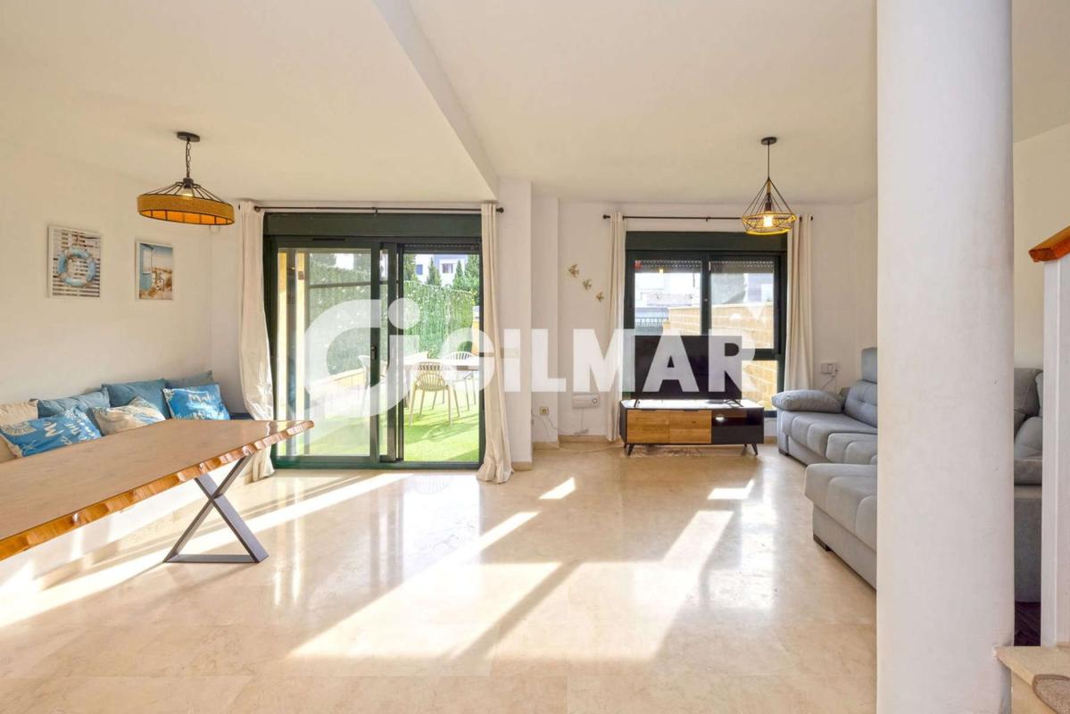 Недвижимость на продажу и в аренду в Испании photo 4