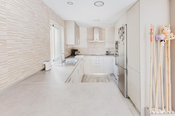 Дуплекс на продажу в Dúplex en Calle Loma de los Riscos, Loma de los Riscos, Torremolinos, Торремолинос photo 4