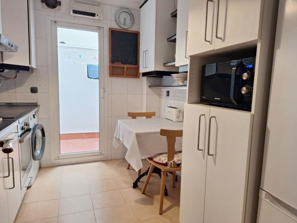 Sale of flat in Piso en Calle Fernando Camino, 15, Malagueta - Monte Sancha, Málaga, Málaga
thumbnail 2