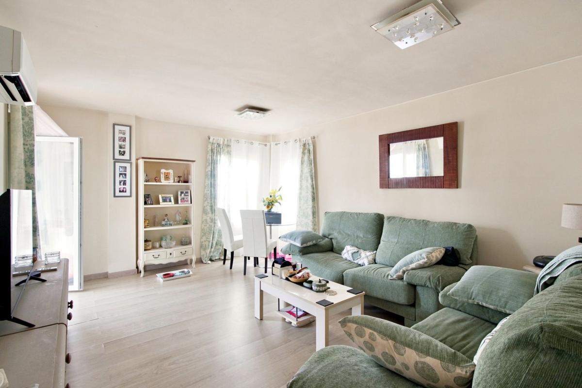Venta de piso en Piso en Rafael Alberti, San Luis de Sabinillas, Manilva, Manilva
photo 3