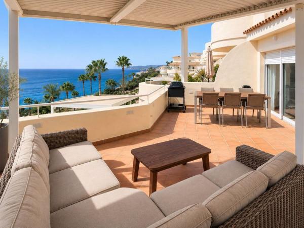 Дуплекс на продажу в Dúplex en Centro, Estepona, Эстепона photo 1