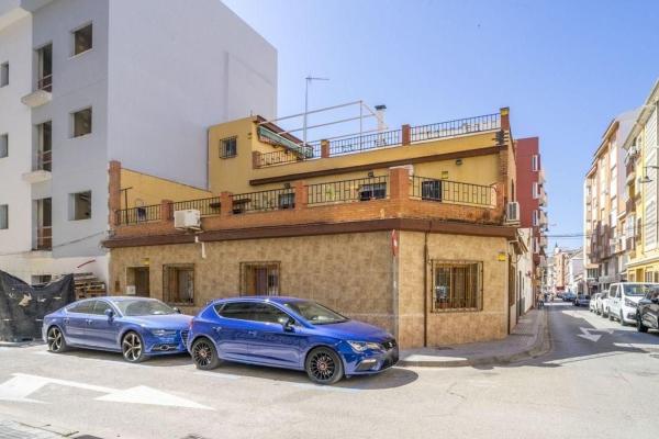 Casa o chalet independiente en Calle Luchana, La Trinidad, Málaga thumbnail 2