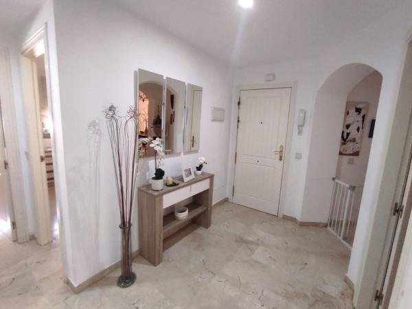 Sale of flat in Piso en Calle Amistad, 18, San Pedro Pueblo, Marbella, Marbella
thumbnail 3