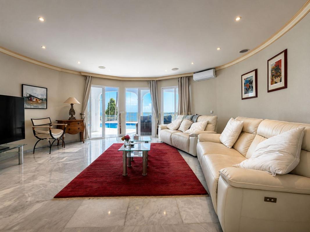 Properties for sale and rent in Spain photo 5