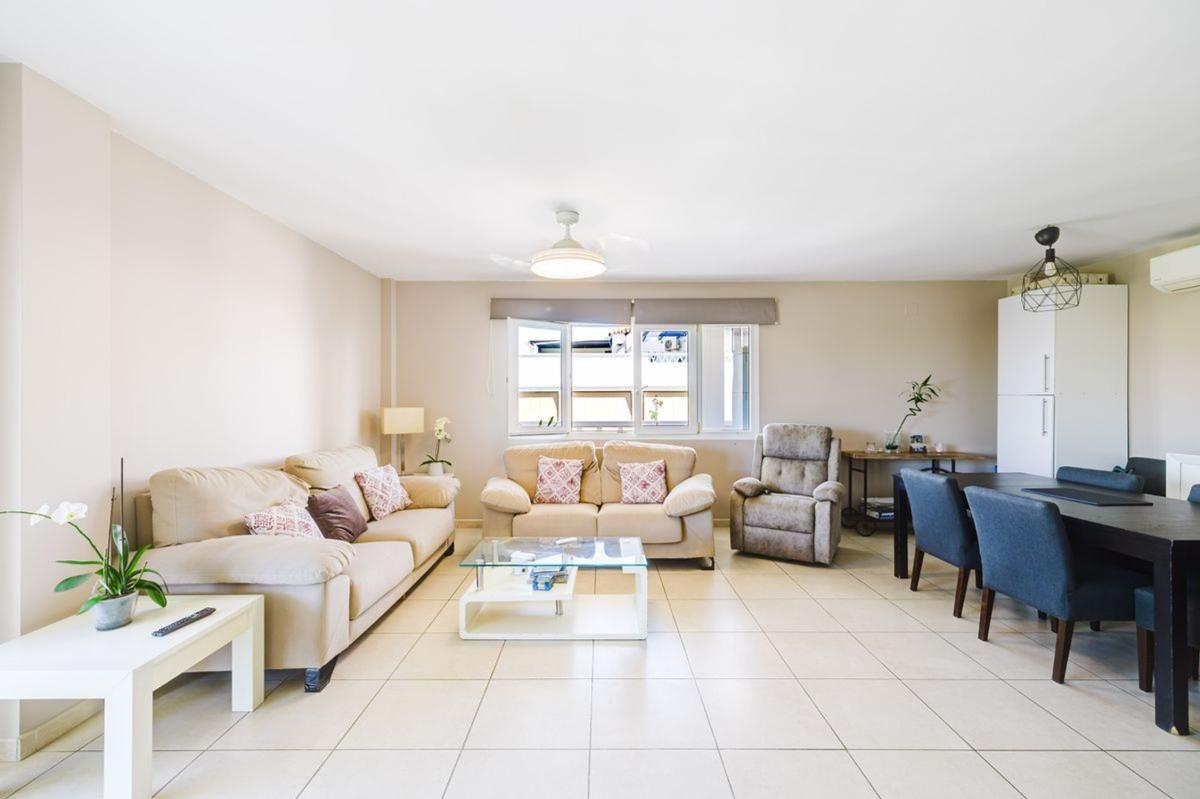 Продажа пентхауса на  Ático en Calle Pío Baroja, Rodeo Alto-Guadaiza-La Campana, Marbella, Марбелла photo 3