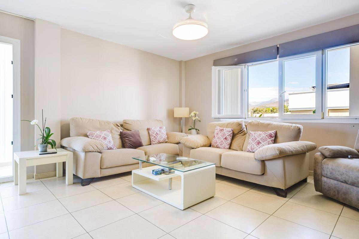 Продажа пентхауса на  Ático en Calle Pío Baroja, Rodeo Alto-Guadaiza-La Campana, Marbella, Марбелла photo 5