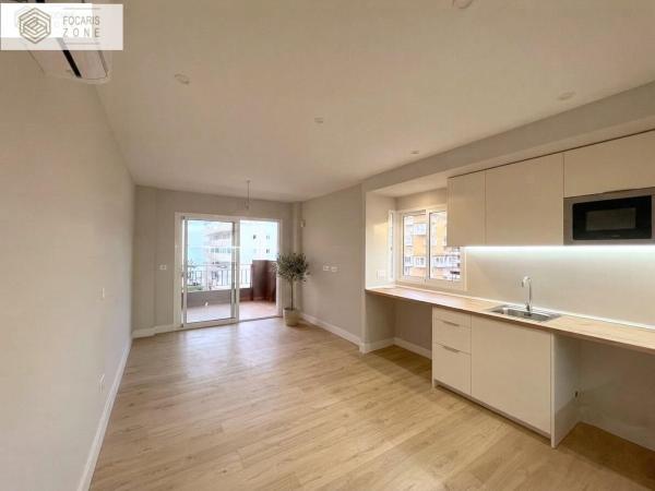 Sprzedaż mieszkania w Piso en Calle Ricardo Zamora, Las Gaviotas, Fuengirola, Fuengirola
 photo 2