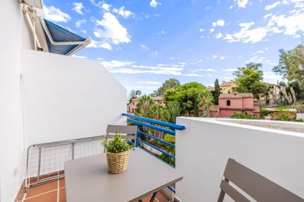 Sprzedaż mieszkania w Piso en Calle Salinas, Cortijo Torrequebrada, Benalmádena, Benalmádena
thumbnail 2