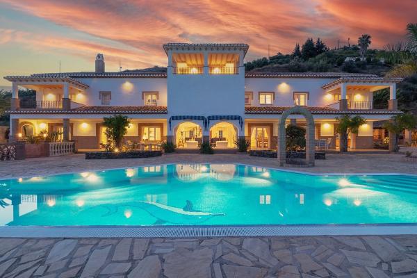 Casa rural en Avda Pescia - Ctra de Frigiliana, Nerja photo 1