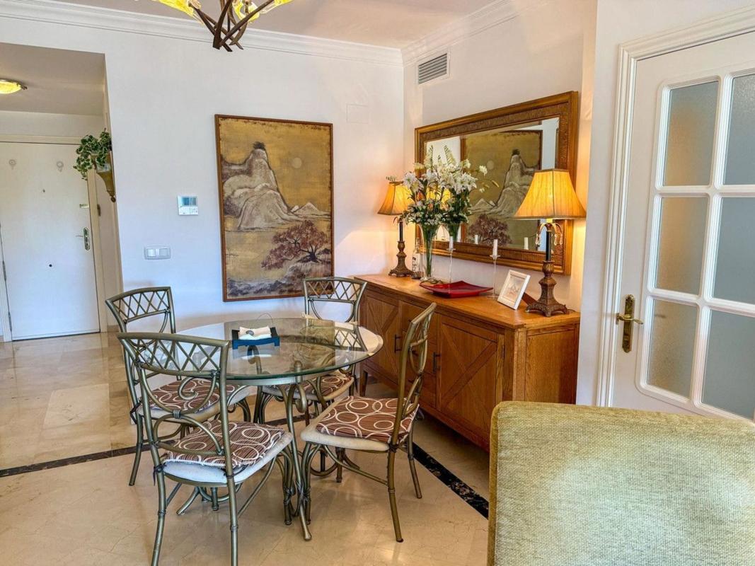 Продажа квартиры на Piso en Urbanización Brisas el Hacho, La Duquesa, Manilva, Манильва
 photo 2