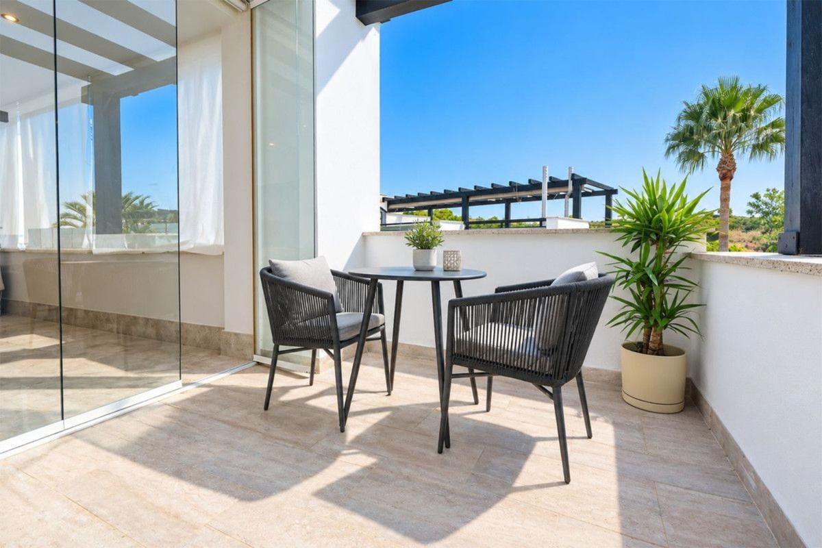 Продажа дуплекса на Dúplex en Santa Clara, Marbella, Марбелла photo 5