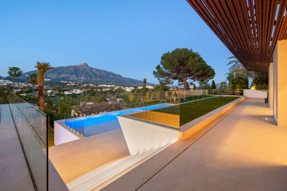 Продажа отдельного шале в Casa o chalet en Las Brisas, Marbella, Марбелла photo 4