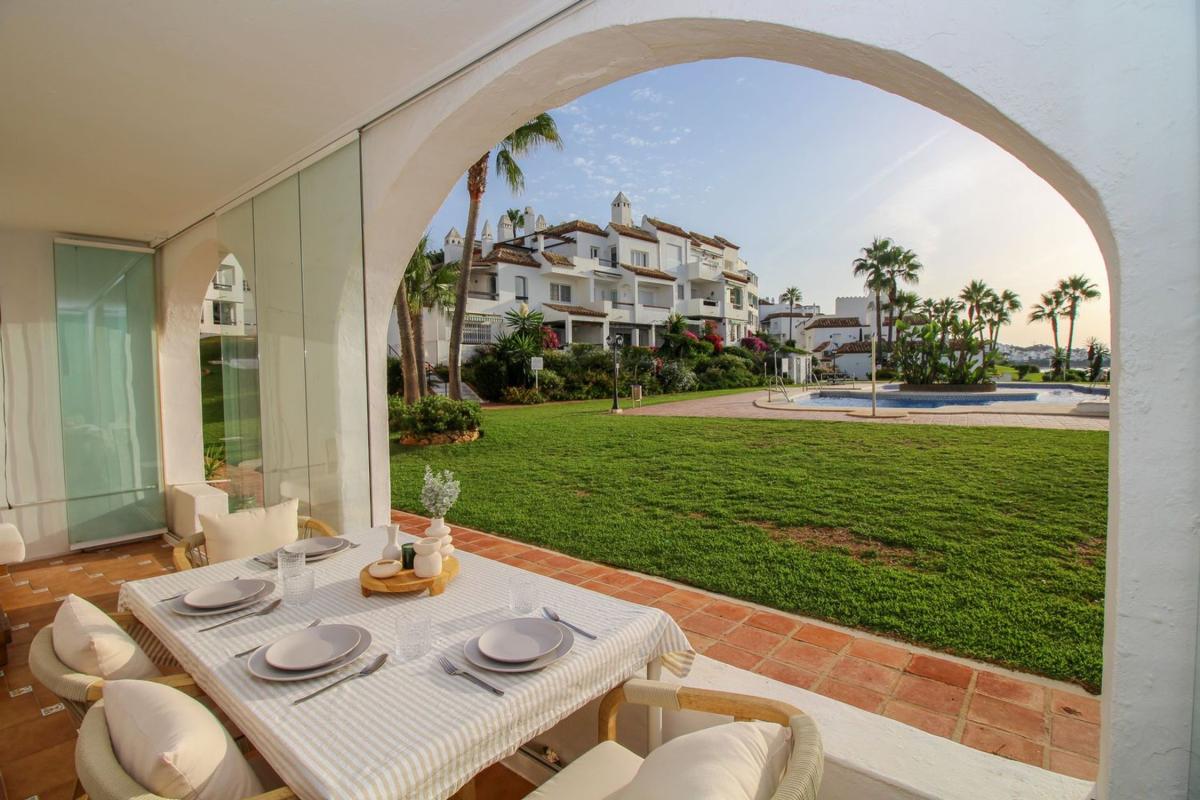 Sale of apartment in Piso en Urbanizacion Playa Lucera s/n, Sitio de Calahonda, Mijas, Mijas
 photo 3