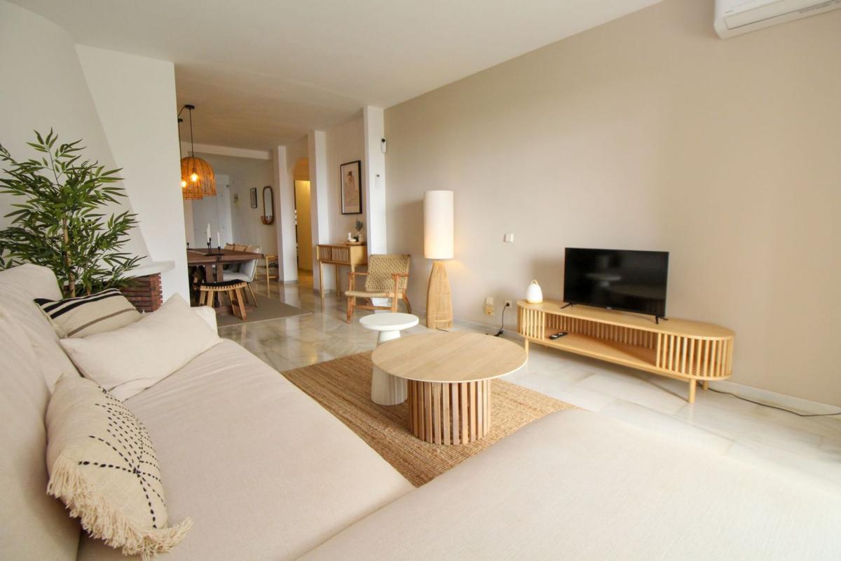 Sale of apartment in Piso en Urbanizacion Playa Lucera s/n, Sitio de Calahonda, Mijas, Mijas
 photo 5
