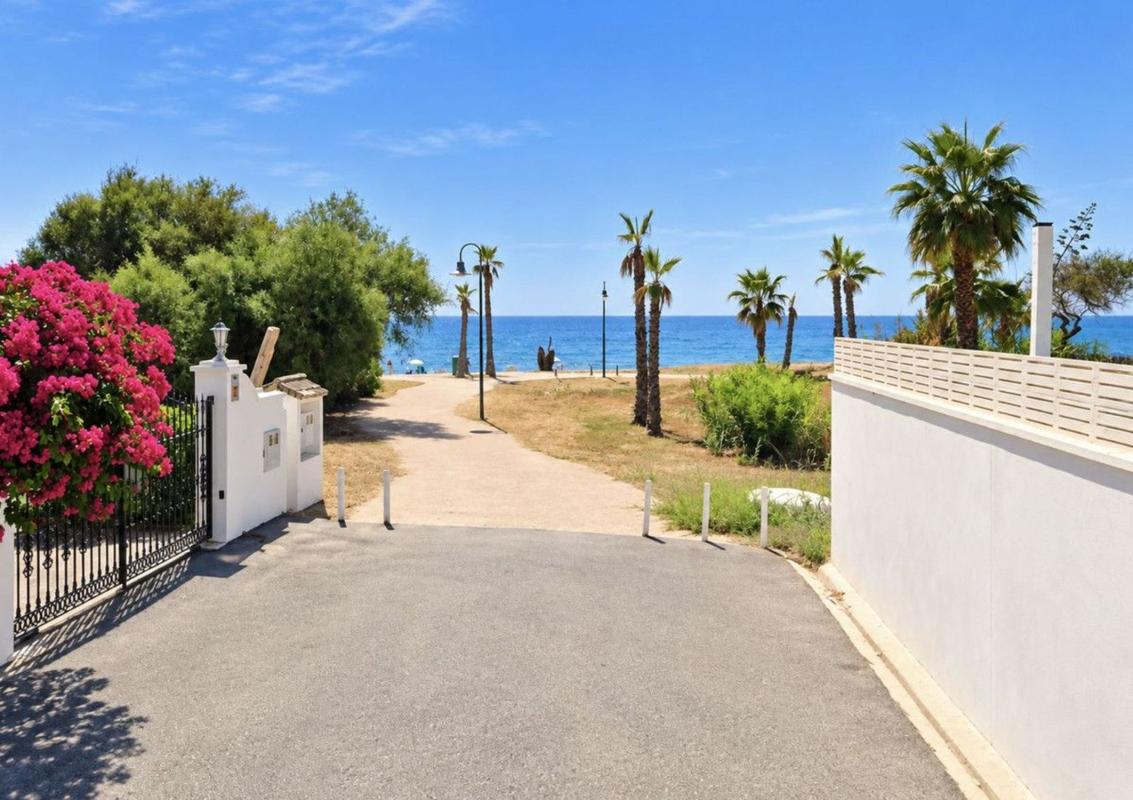 Properties for sale and rent in Spain photo 5