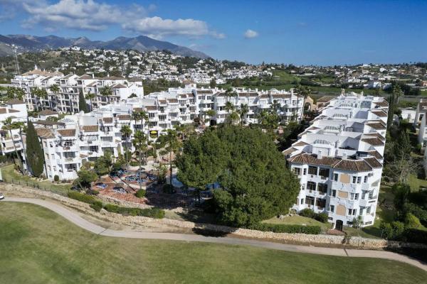 Sale of flat in Piso en Avenida Suiza, Mijas Golf, Mijas, Mijas
thumbnail 2