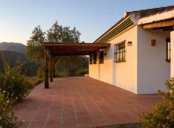 Casa rural en Calle Alozaina s/n, Tolox photo 2