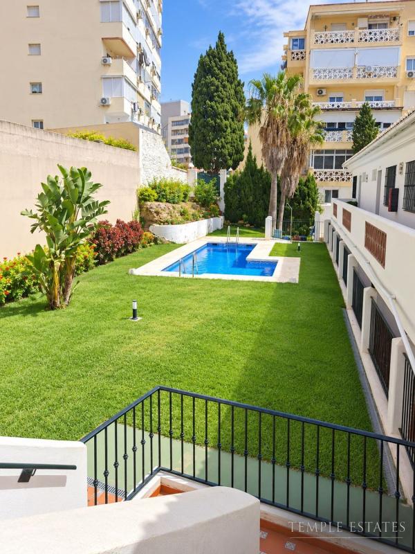 Venta de piso en Piso en Avenida Joan Miró, Calvario, Torremolinos, Torremolinos
photo 2