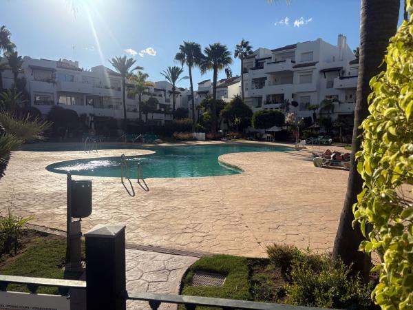 Продажа квартиры на Piso en Calle Trajano, 2, Villacana - Costalita - Saladillo, Estepona, Эстепона
thumbnail 3